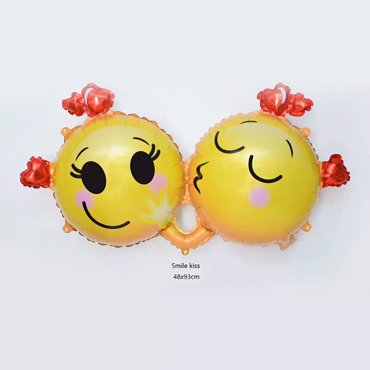 Aluminum foil Smile kiss face emoji connected balloon